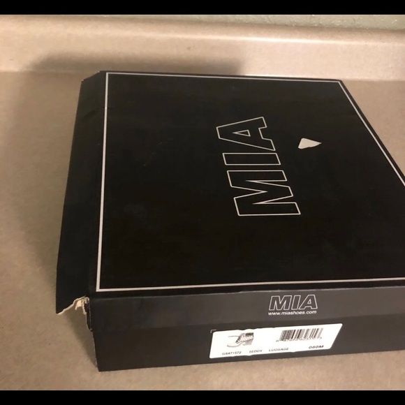 Mia Booties - Picture 8 of 8